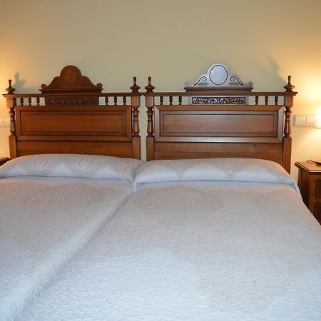 Hostal Revinuesa Kültér fotó