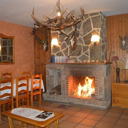 Hostal Revinuesa Kültér fotó