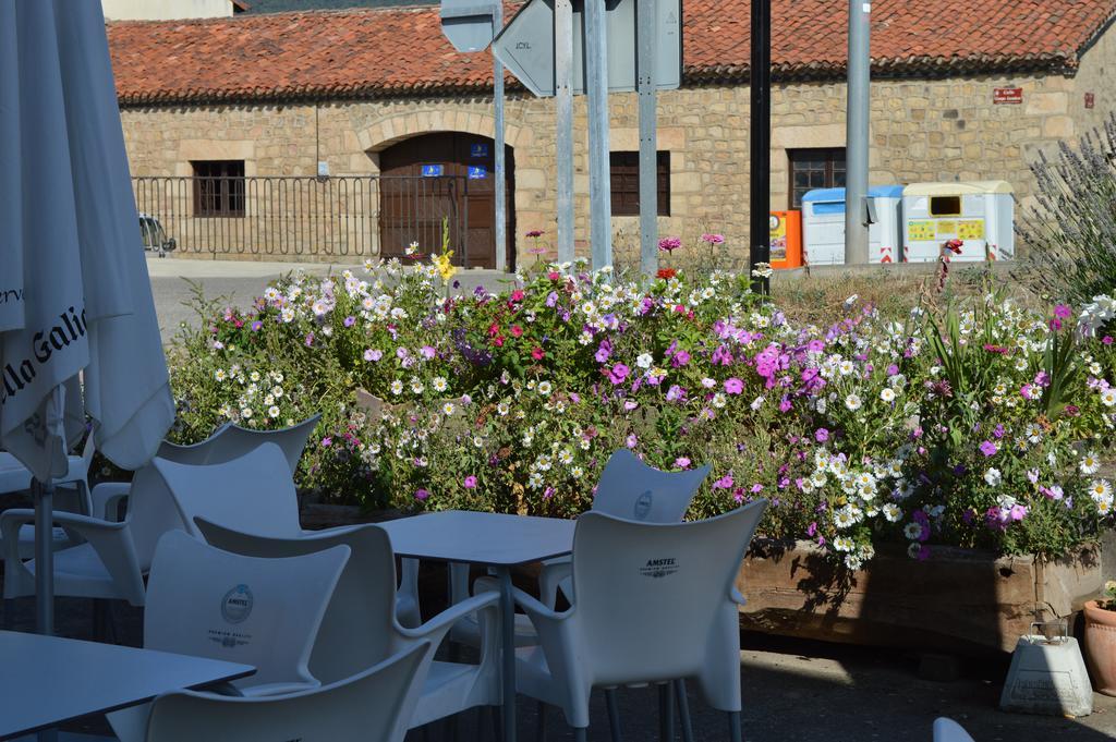 Hostal Revinuesa Kültér fotó