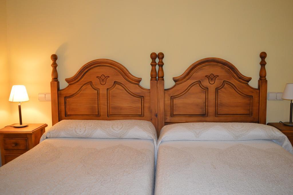 Hostal Revinuesa Kültér fotó